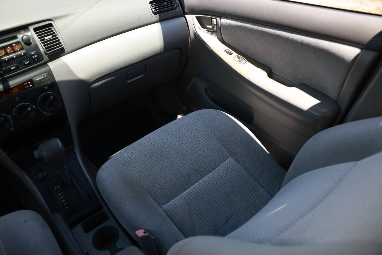 Used 2006 Toyota Corolla CE w/ Upgrade Pkg FWD image 23