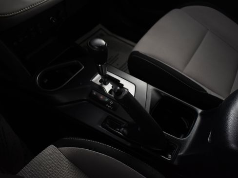 Used 2018 Toyota RAV4 XLE image 36