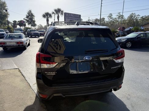 Used 2019 Subaru Forester Limited AWD/4WD image 3