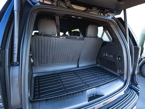 Used 2025 Chevrolet Tahoe LT w/ Comfort Package image 38