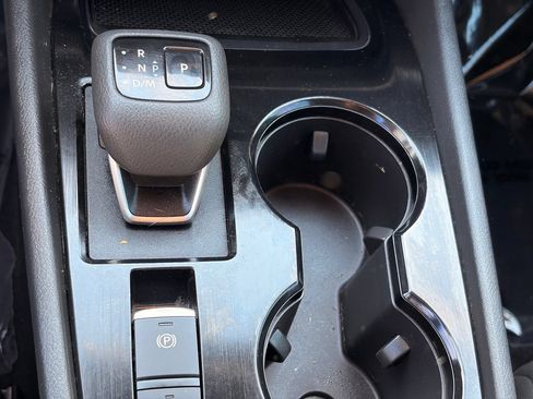 Used 2023 Nissan Rogue S FWD image 27