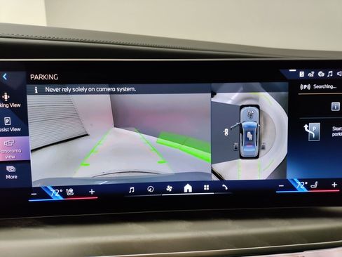 New 2026 BMW 740i w/ Premium Package image 21