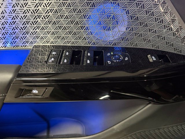 Used 2024 BMW i7 eDrive50 w/ M Sport Package RWD image 51