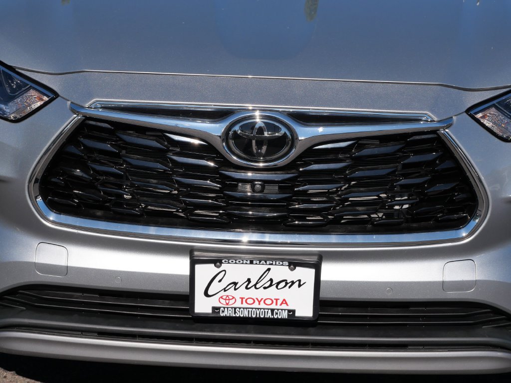 Used 2023 Toyota Highlander Platinum AWD/4WD image 9