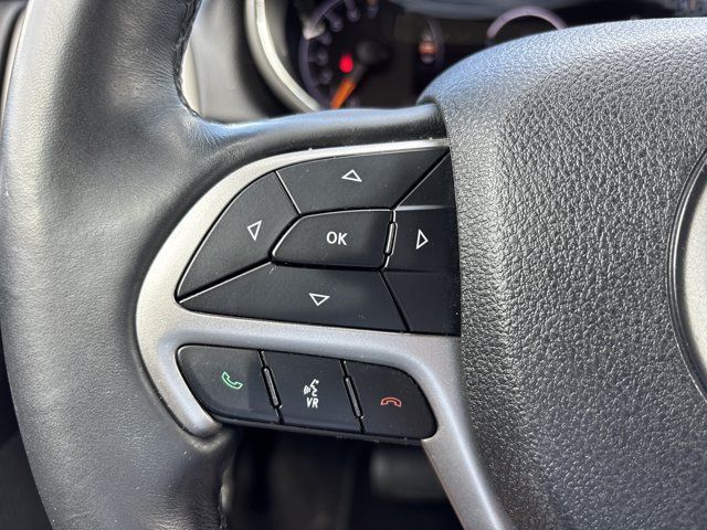 Used 2018 Jeep Grand Cherokee Laredo AWD/4WD image 22
