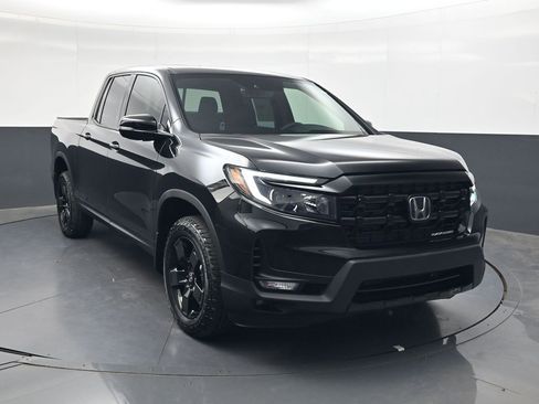 New 2026 Honda Ridgeline Black Edition image 2