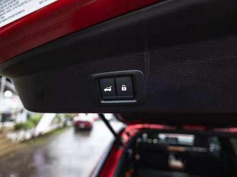 Used 2024 Mitsubishi Outlander SEL image 38