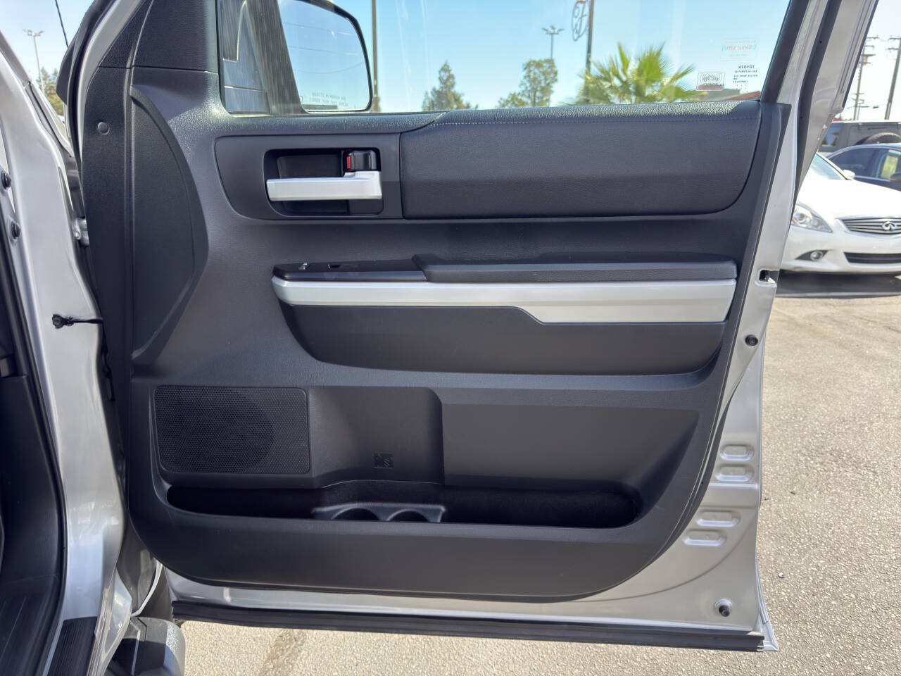 Used 2018 Toyota Tundra SR5 w/ TRD Off Road Package AWD/4WD image 14