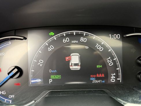 Used 2023 Toyota RAV4 SE image 35