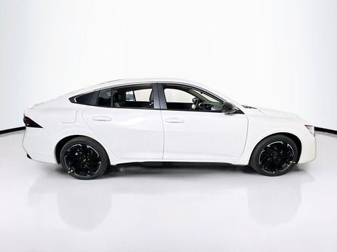 New 2026 Nissan Sentra SR image 4