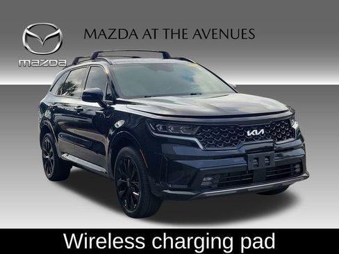 Used 2022 Kia Sorento SX image 3