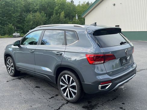 Used 2022 Volkswagen Taos SE AWD/4WD image 3