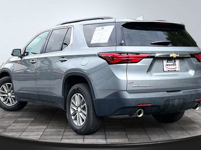 Used 2023 Chevrolet Traverse LT