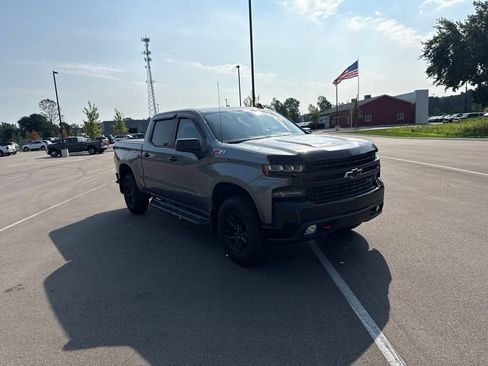 Used 2019 Chevrolet Silverado 1500 LT Trail Boss AWD/4WD image 7