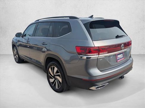 Used 2025 Volkswagen Atlas SE FWD image 7