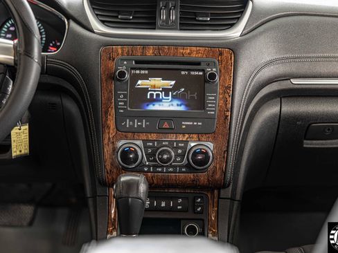 Used 2013 Chevrolet Traverse LT image 29