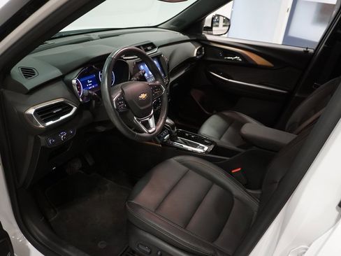 Certified 2023 Chevrolet TrailBlazer ACTIV w/ Sun and Liftgate Package image 9