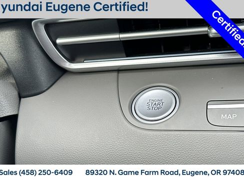 Used 2025 Hyundai Elantra SEL image 28