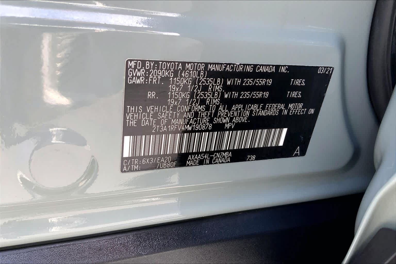 Used 2021 Toyota RAV4 XLE Premium AWD/4WD image 36