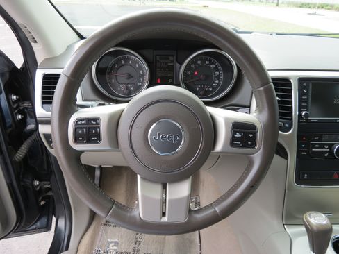 Used 2012 Jeep Grand Cherokee Laredo image 13