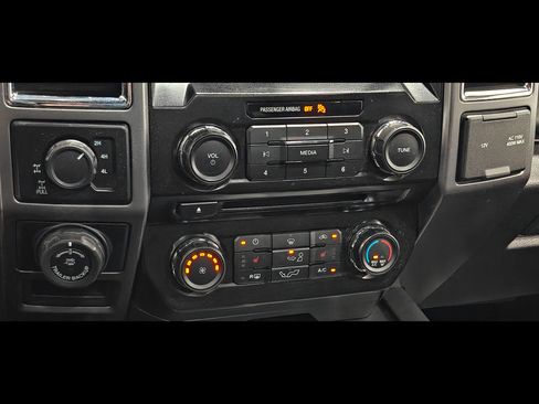 Used 2016 Ford F150 XLT w/ Equipment Group 302A Luxury AWD/4WD image 7