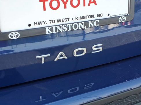 Used 2024 Volkswagen Taos S FWD image 9