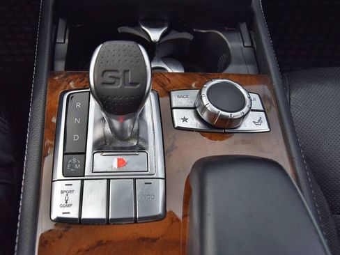 Used 2013 Mercedes-Benz SL 550 image 35