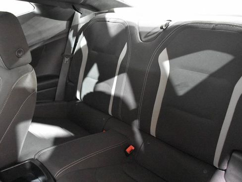 Used 2018 Chevrolet Camaro LT RWD image 22
