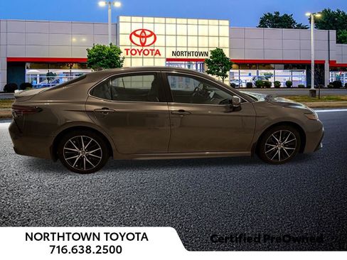Used 2023 Toyota Camry SE w/ Cold Weather Package AWD/4WD image 12
