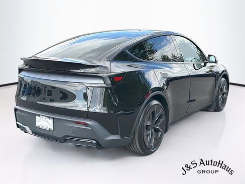 Used 2026 Tesla Model Y Performance AWD/4WD image 7