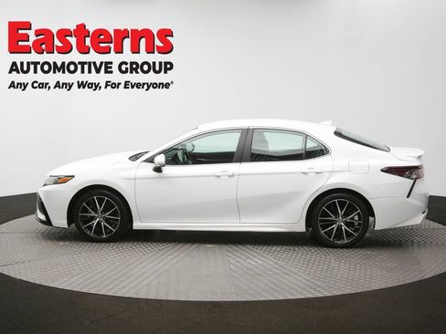 Used 2023 Toyota Camry SE image 54