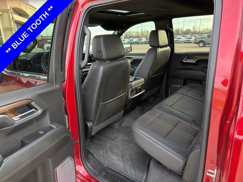 Used 2022 Chevrolet Silverado 1500 High Country w/ Technology Package image 7