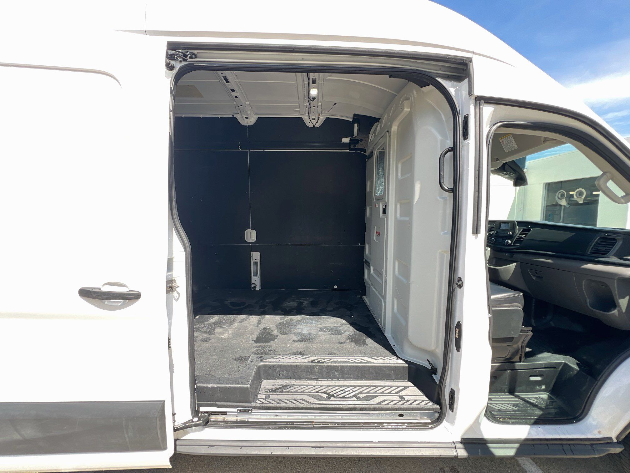 Used 2025 Ford Transit 250 148 High Roof Extended w/ Load Area Protection Package RWD image 27