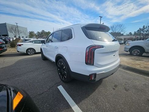 Used 2024 Kia Telluride SX image 14