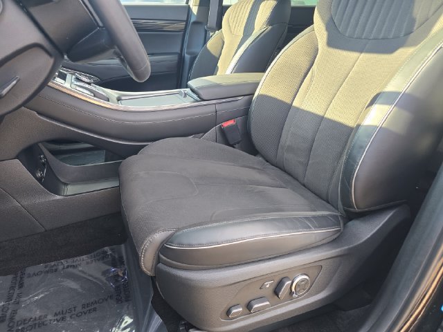 Used 2024 Hyundai Palisade Calligraphy AWD/4WD image 5