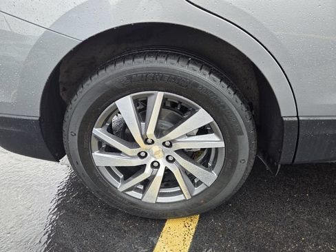 Certified 2024 Chevrolet Equinox LT w/ LPO, Floor Liner Package FWD image 9
