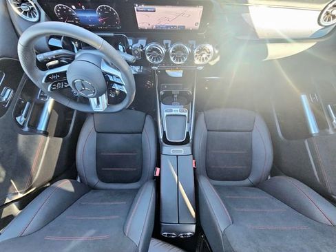 New 2025 Mercedes-Benz GLA 35 AMG 4MATIC image 27