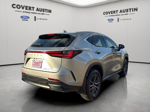 Used 2022 Lexus NX 250 FWD w/ Towing Package (2000 Lbs) image 6