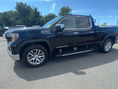 Certified 2019 GMC Sierra 1500 SLT w/ SLT Premium Package AWD/4WD image 4