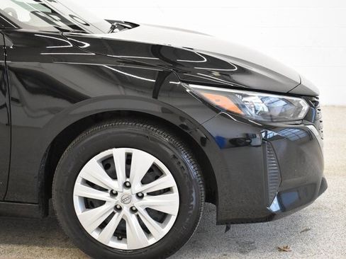 Used 2025 Nissan Sentra S image 13