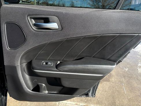Used 2018 Dodge Charger GT image 32