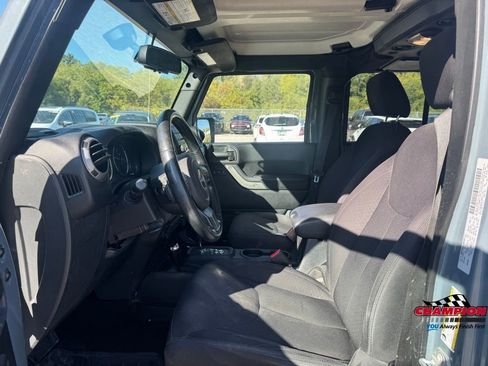 Used 2015 Jeep Wrangler Unlimited Sport w/ Quick Order Package 24S image 22