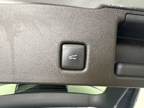 Used 2024 Ford Escape ST-Line w/ Tech Pack #1 FWD image 32