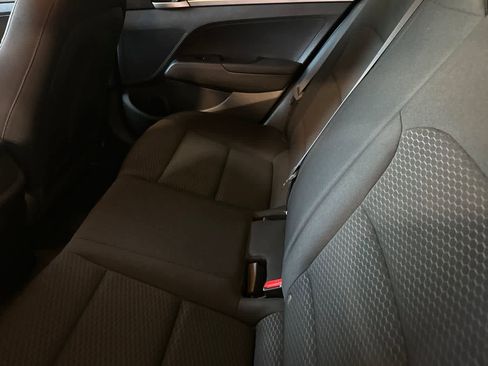 Used 2019 Hyundai Elantra SE w/ Cargo Package image 5