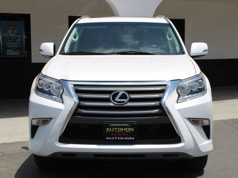 Used 2016 Lexus GX 460 w/ Comfort Package AWD/4WD image 2
