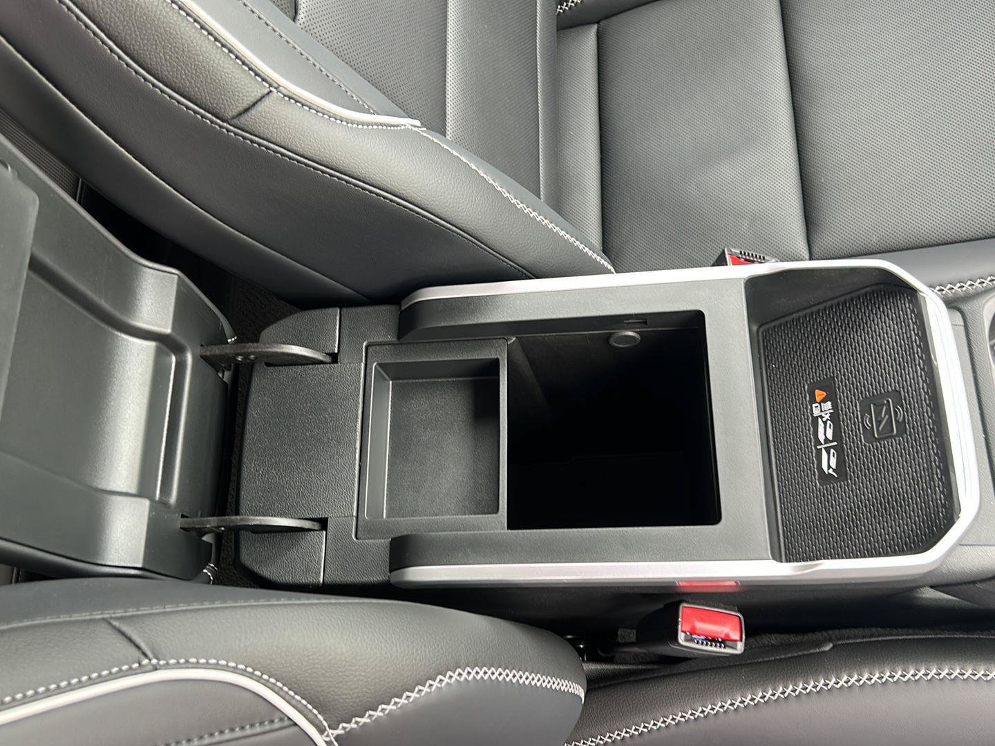New 2027 GMC Terrain Denali AWD/4WD image 24