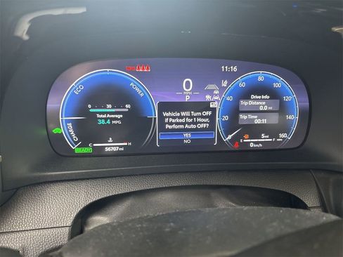 Used 2024 Toyota Crown Limited image 2