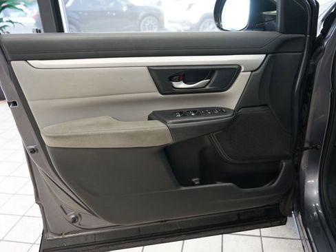 Used 2017 Honda CR-V LX image 18