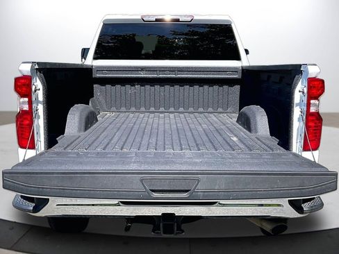 Used 2023 Chevrolet Silverado 2500 LT AWD/4WD image 24