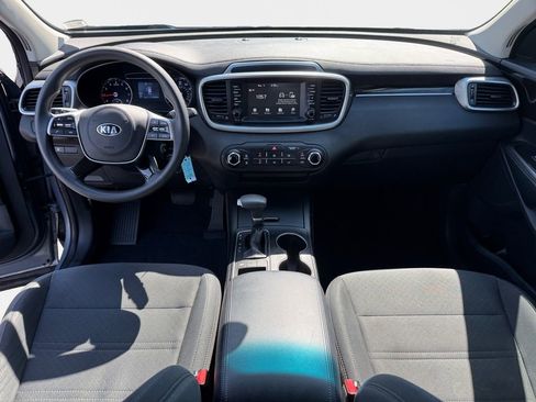 Used 2020 Kia Sorento LX FWD image 15